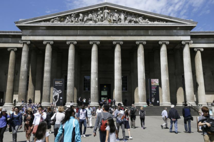 Kepala pengawas British Museum George Osborne mengatakan pada Sabtu (26/8/202), bahwa museum telah menemukan sekitar 2.000 barang yang diyakini telah dicuri oleh orang dalam.