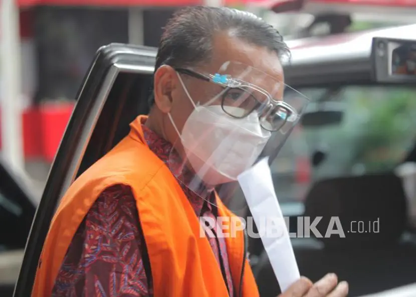 Mantan Gubernur Sulawesi Selatan Nurdin Abdullah Eks Gubernur Sulsel Nurdin Abdullah bebas dari Lapas Sukamiskin usai dapat remisi