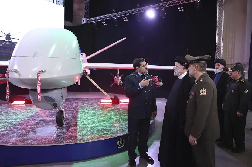 Iran meluncurkan drone buatan dalam negeri terbaru yang disebut Mohajer 10 pada Selasa 2382023
