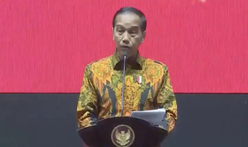 Presiden Joko Widodo Jokowi meminta agar penanganan berbagai tindak kejahatan harus semakin adaptif dengan kemajuan teknologi saat ini ilustrasi