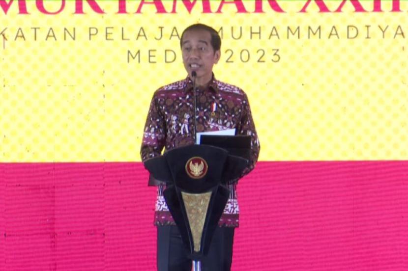 Presiden Joko Widodo Jokowi membuka Muktamar XXIII Ikatan Pelajar Muhammadiyah Kabupaten Deli Serdang Provinsi Sumatra Utara Sabtu 1982023