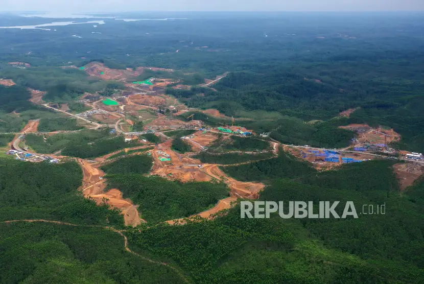 Foto udara proses pembangunan di Kawasan Inti Pusat Pemerintahan IKN Nusantara Penajam Paser Utara Kalimantan Timur Sabtu 2522023