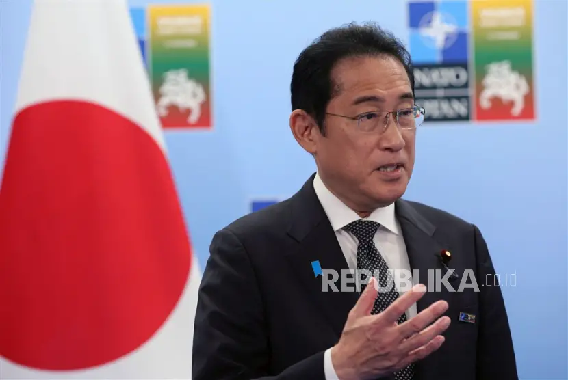 Perdana Menteri Jepang Fumio Kishida mendesak operator untuk mengutamakan keselamatan menjelang rencana pembuangan air radioaktif olahan yang disimpan di fasilitas itu ke laut
