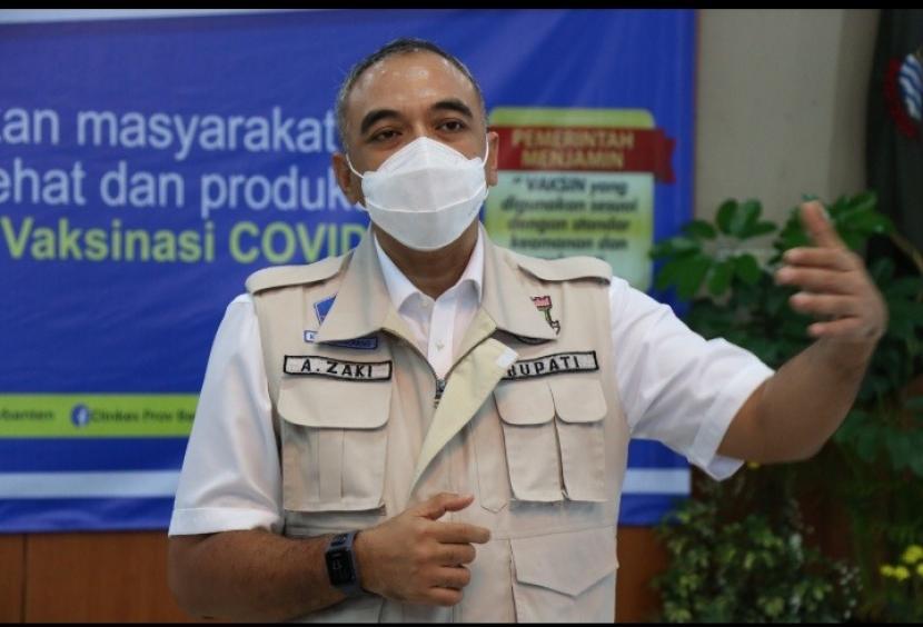 Bupati Tangerang Ahmed Zaki Iskandar