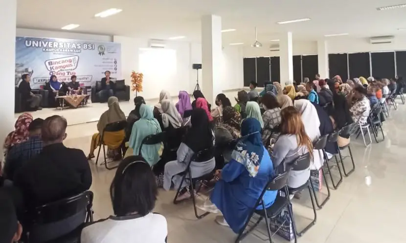 Universitas BSI kampus Cikampek menggelar Bincang Kampus Bersama Orang Tua BKOT